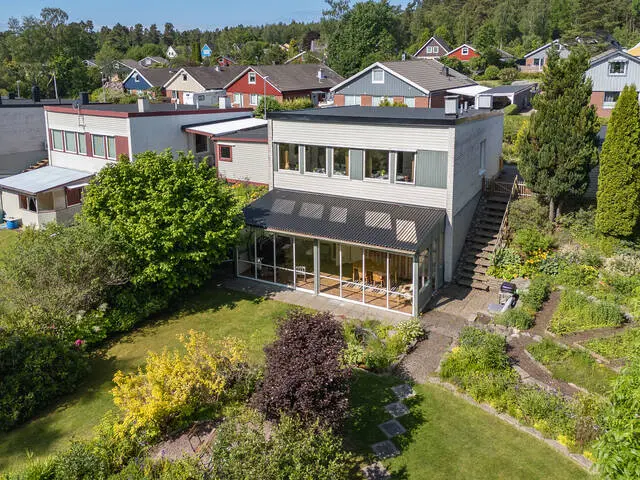 Bild 1 av 1 på Kantarellvägen 12