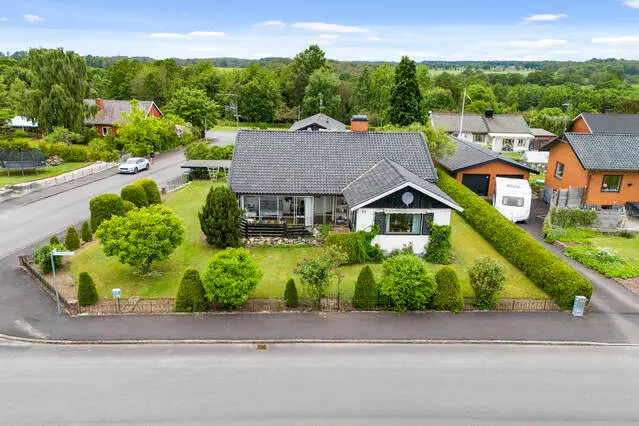 Villa, Norra Fridhemsvägen 35, Klippan. Bild 1 av 1