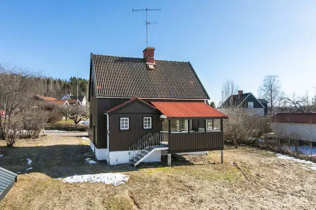 House, 3 rooms, 95 m² in Hofors