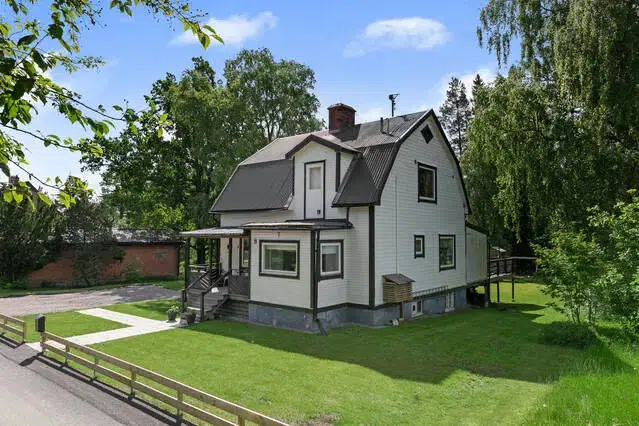 House, 4 rooms, 139 m² in Hofors