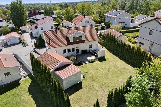 House, 7 rooms, 166 m² in Järfälla