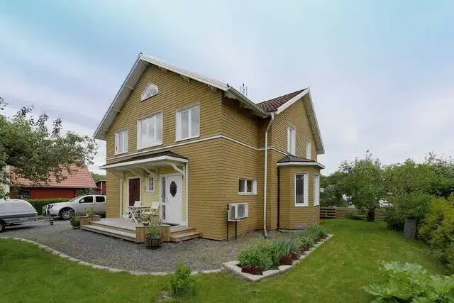 House, 8 rooms, 174 m² in Kristinehamn