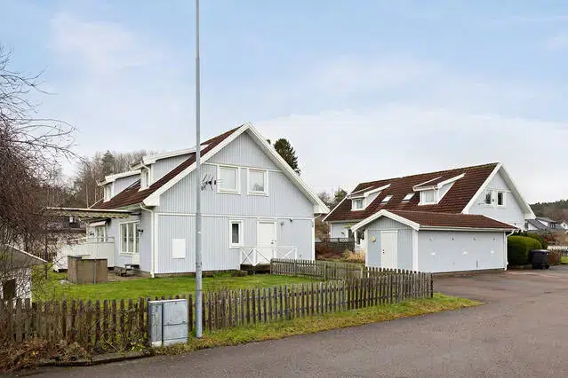 House, 7 rooms, 196 m² in Kareby