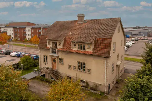 House, 8 rooms, 200 m² in Kristinehamn