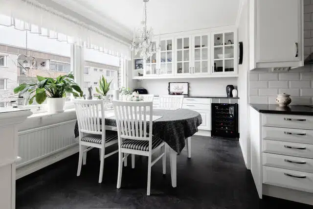 Apartment, 3 rooms, 84 m² in Kungsängen