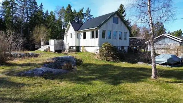 House, 2 rooms, 75 m² in Åkersberga