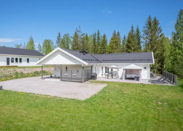Villa, 4 rum, 130 m² i Kvissleby