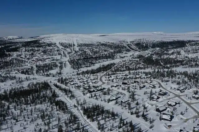 Land / plot, 972 m² in Storhogna