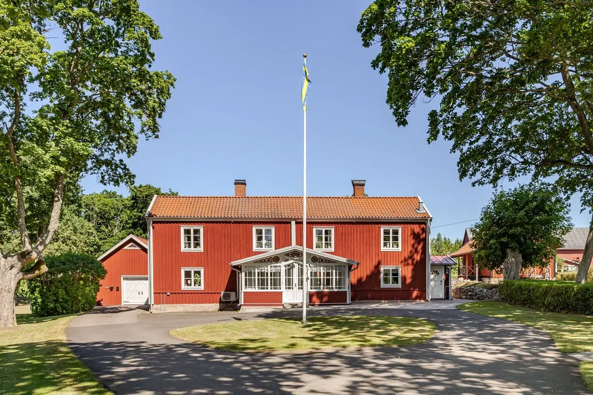 Image 1 of 4 of Törnlycke 120