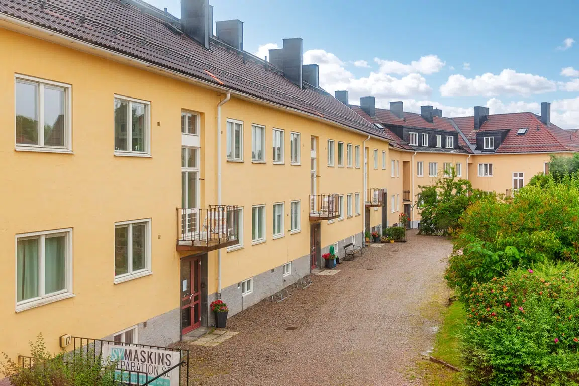 Image 1 of 19 of Borgaregatan 15C