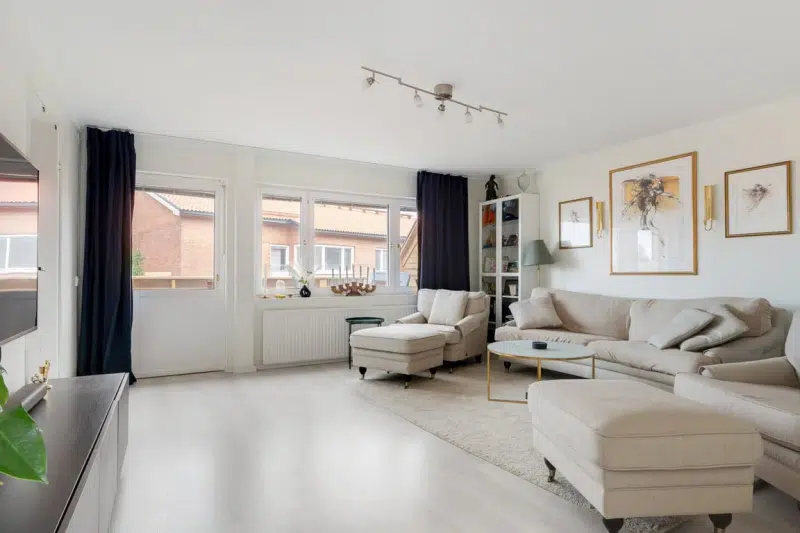 Semi-detached/terraced, 6 rooms, 117 m² in Södertälje
