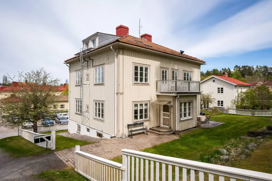 Bild 1 av 40 på Kyrkogatan 2