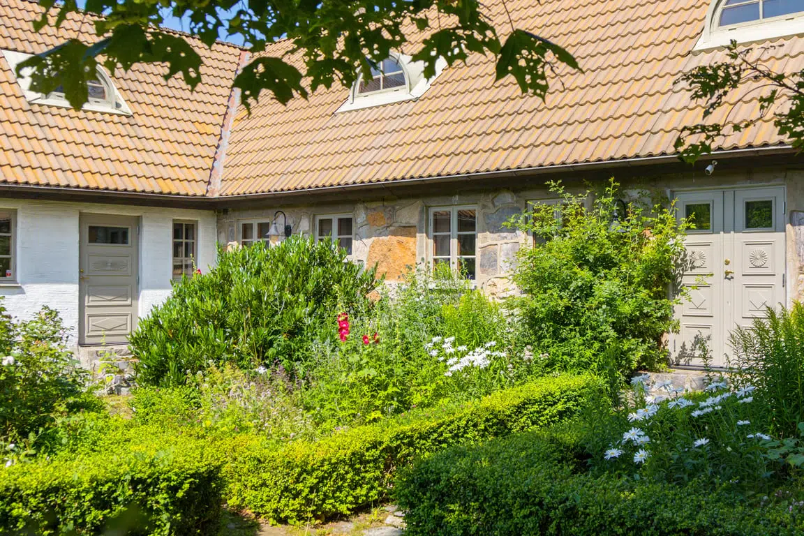 Image 1 of 31 of Gladsaxvägen 40, Stenabacka gård