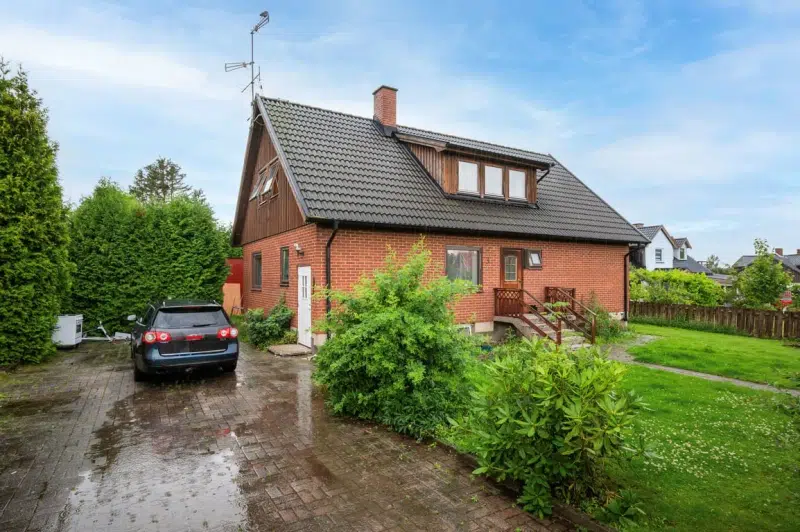 House, 8 rooms, 152 m² in Bjuv