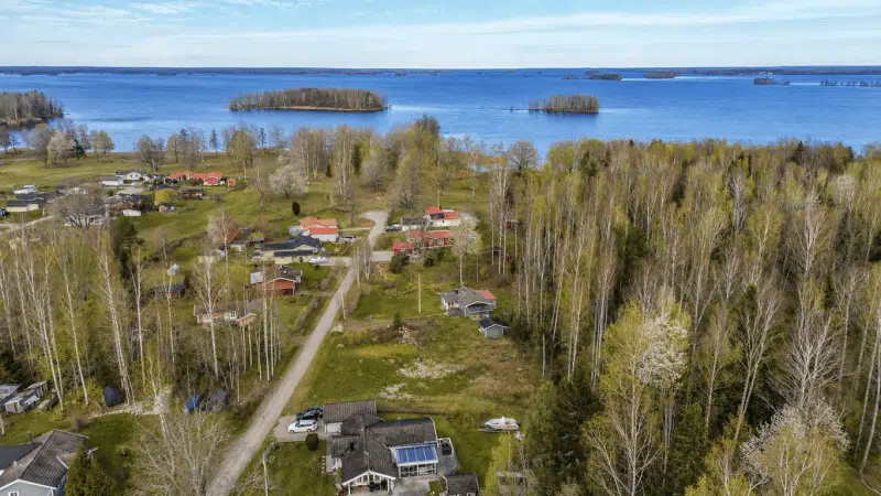 Land / plot in Örebro