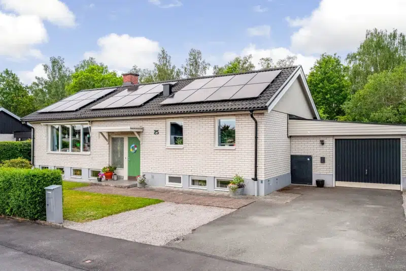 House, 6 rooms, 98 m² in Östra Göinge