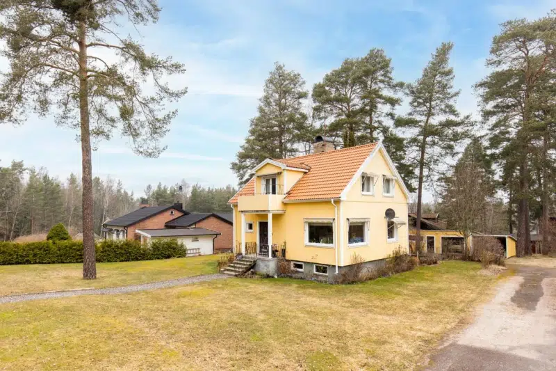 House, 4 rooms, 100 m² in Örebro