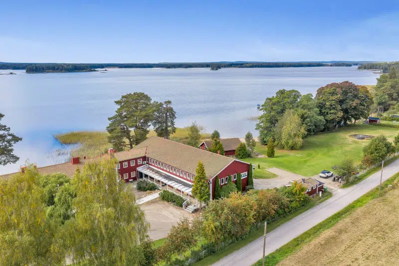 House, 11 rooms, 317 m² in Heby