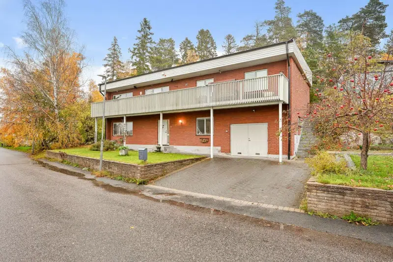 House, 6 rooms, 170 m² in Upplands Väsby