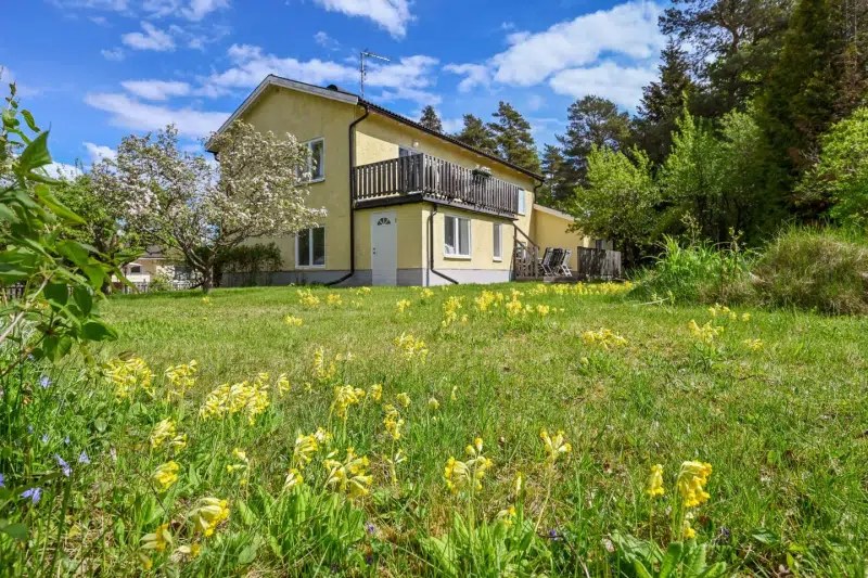 House, 8 rooms, 219 m² in Upplands Väsby