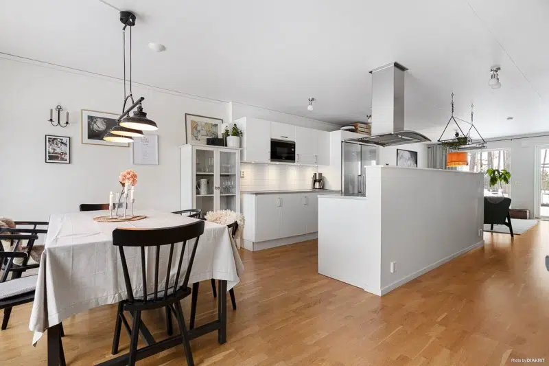 Apartment, 4 rooms, 130 m² in Salem