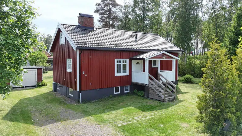 House, 5 rooms, 76 m² in Grums