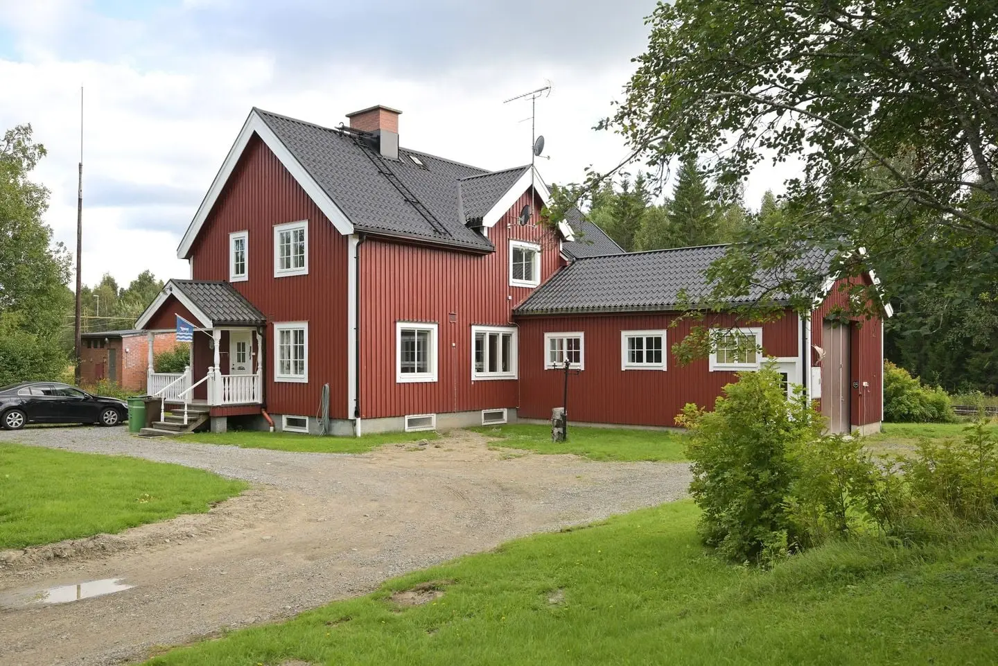 Bild 1 av 31 på Brattsbacka 49