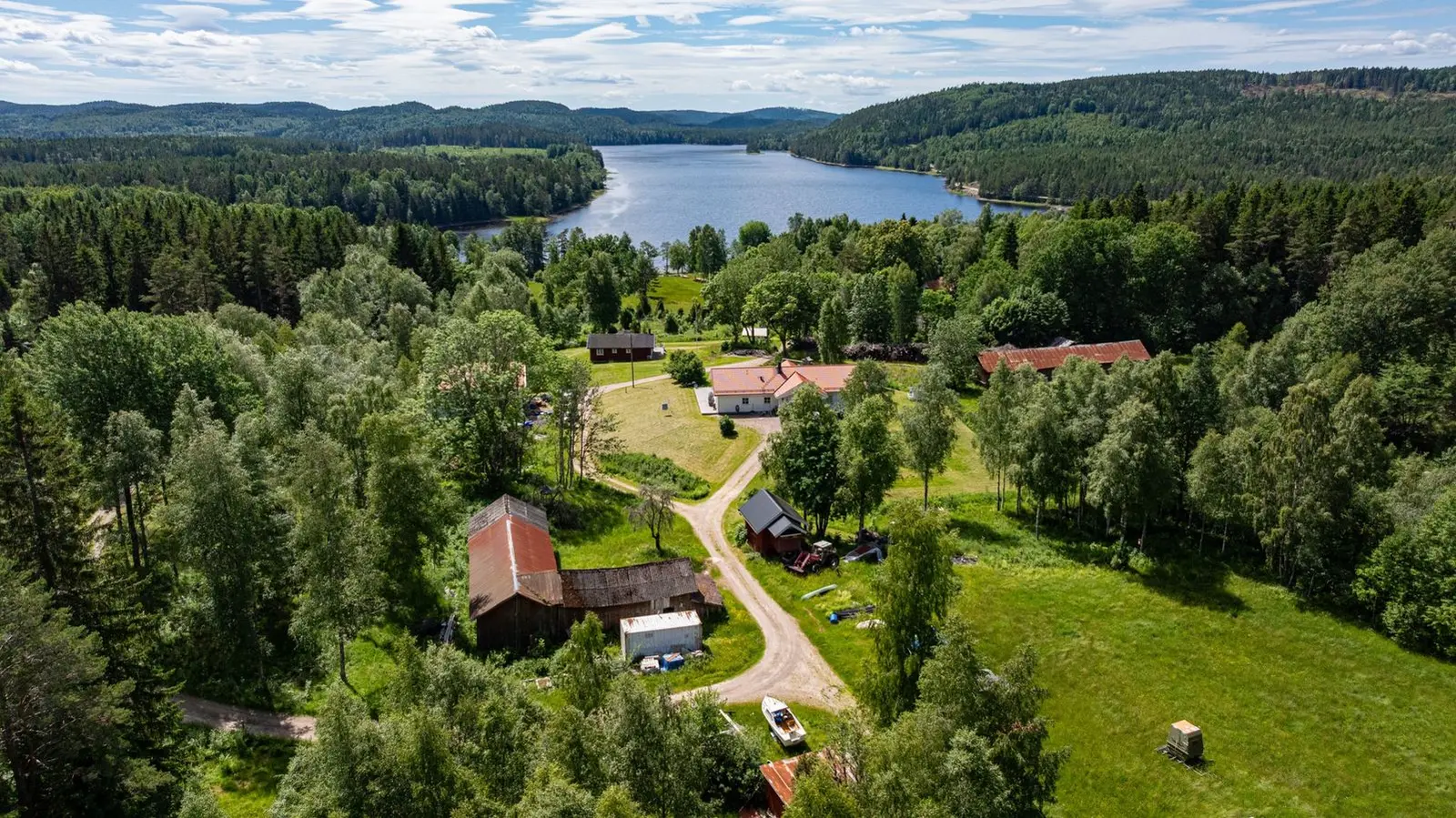 Image 1 of 63 of  Hognerud Enebacken