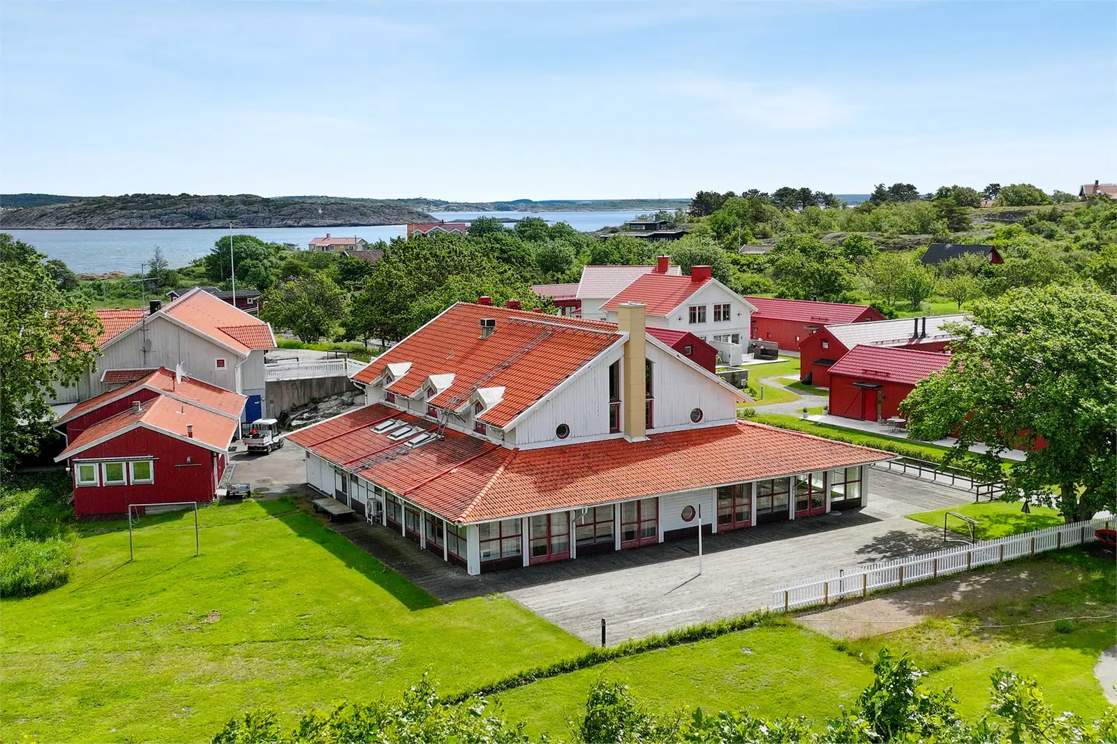 Bild 1 av 6 på Ekstigen 18