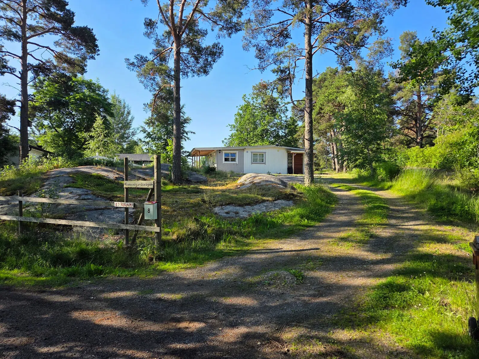 Villa, Gammelgårdsvägen 8A, Norrby. Bild 1 av 1