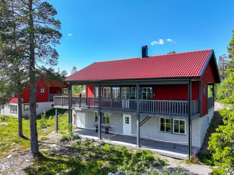 Holiday home, 5 rooms, 130 m² in Berg