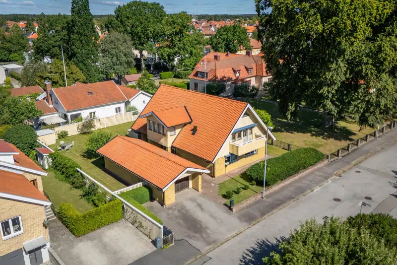 Villa, 6 rum, 200 m² i Lasarettsområdet