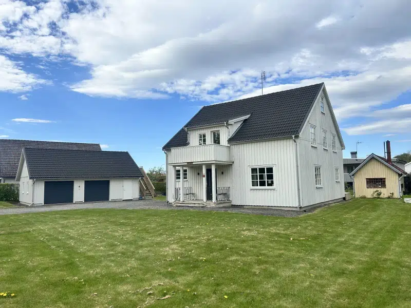 Villa, 6 rum, 151 m² i Centrala Skara