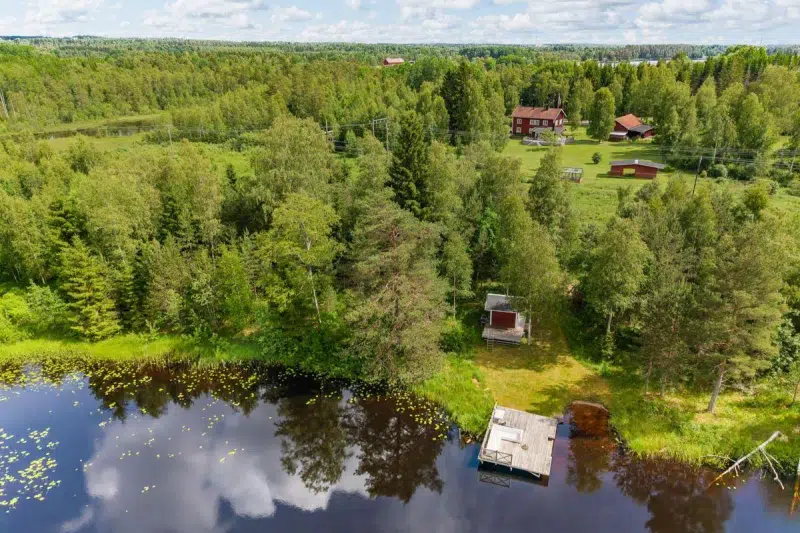 Gård, 5 rum, 215 m² i Norberg