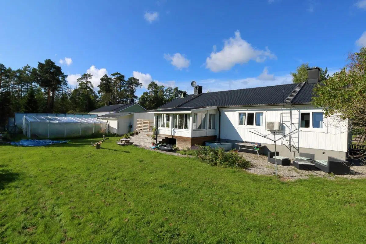 Villa, Källbacksvägen 12A & 12B, Nordanstig. Bild 1 av 1