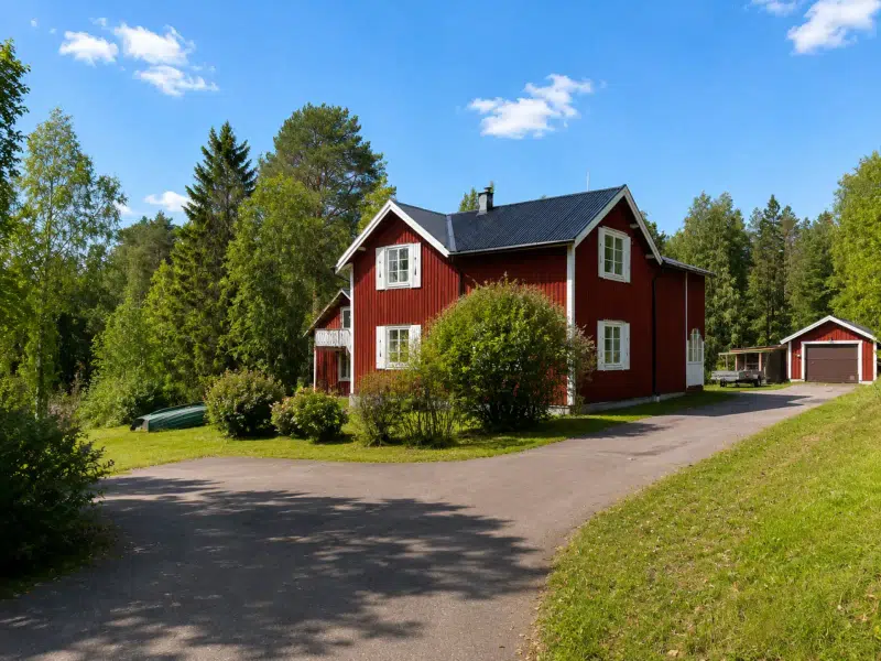 House, 5 rooms, 136 m² in Älvdalen