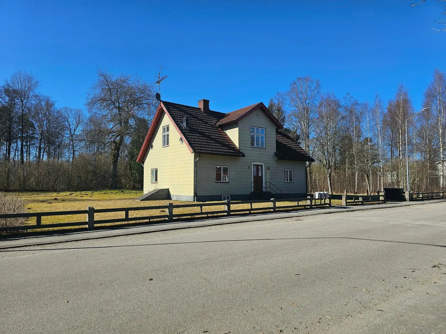 Bild 1 av 1 på Stationsvägen 6