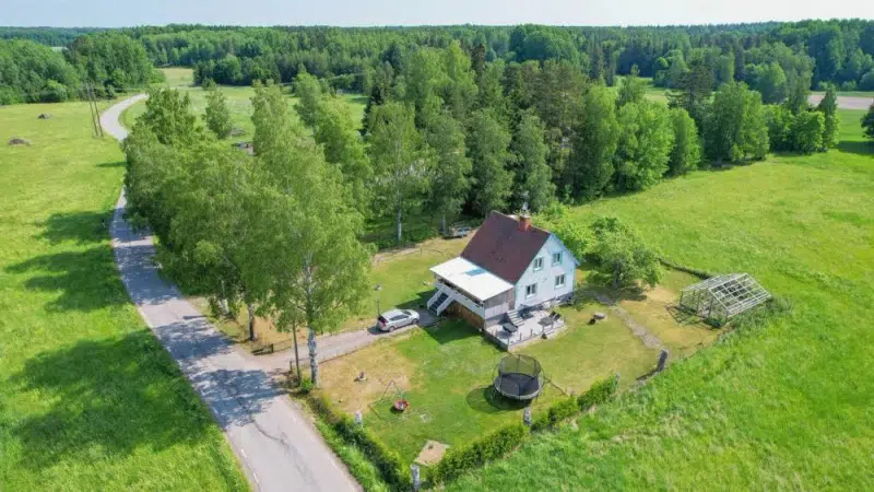 Villa, 4 rum, 108 m² i Östervåla