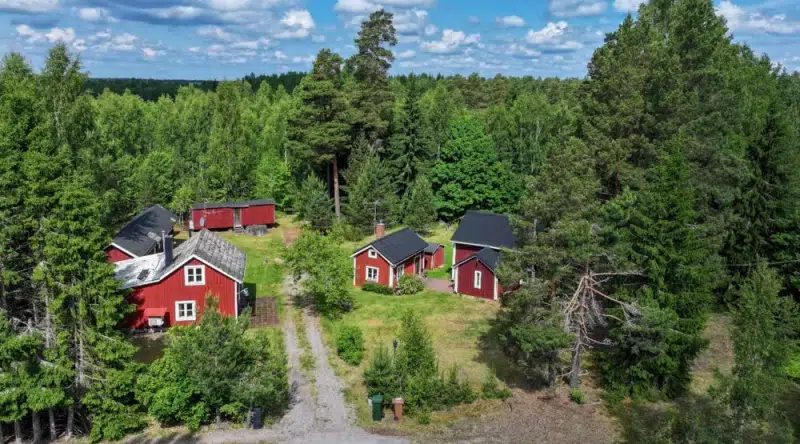 House, 4 rooms, 137 m² in Tärnsjö