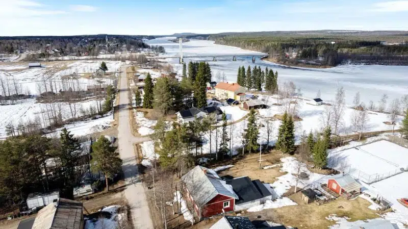 House, 3 rooms, 104 m² in Pajala