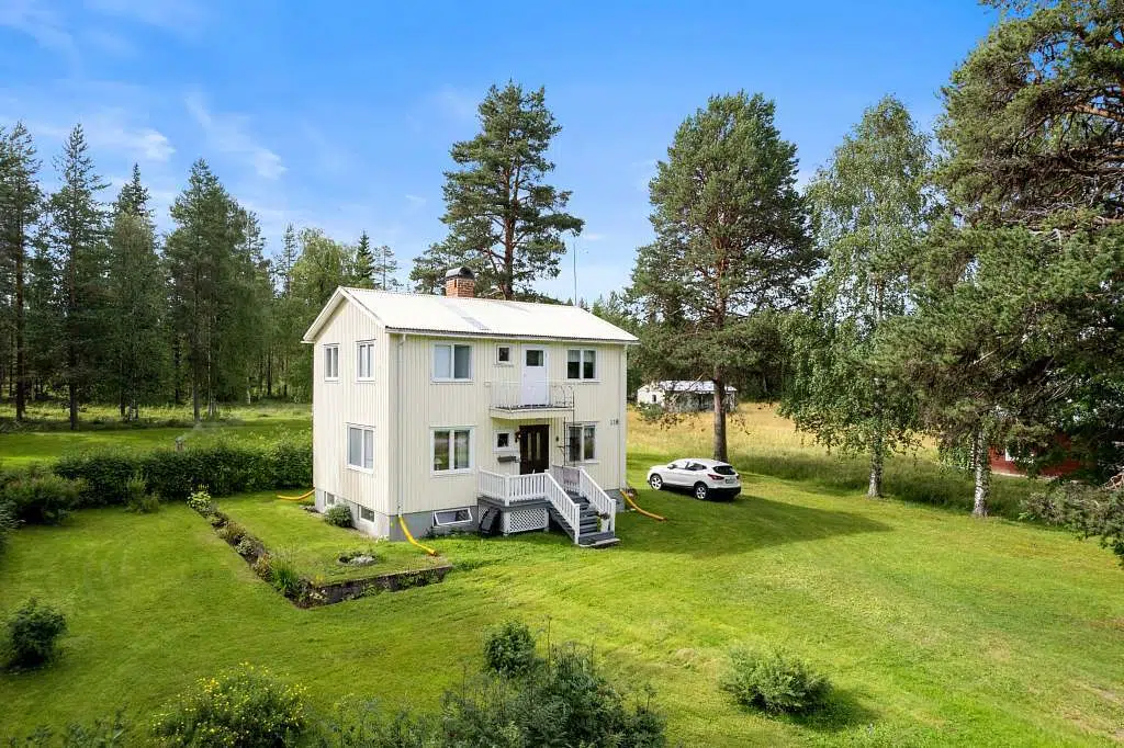 Villa, Kirunavägen 119, Pajala. Bild 1 av 1