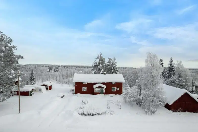 Apartment, 7 rooms in Pajala