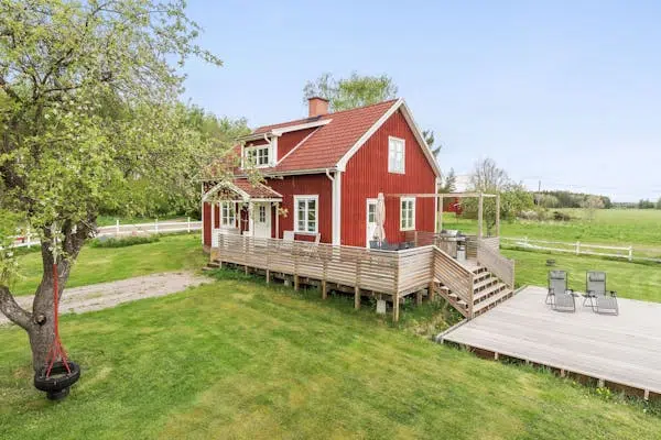 Image 1 of 1 of Ek Stora Skogen 1