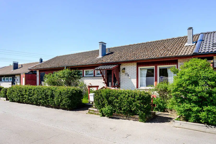Par-/radhus, Årbyvägen 17B, Borlänge. Bild 1 av 1