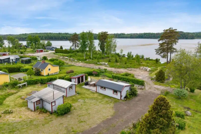 Fritidshus, 2 rum, 1627 m² i Lekeberg