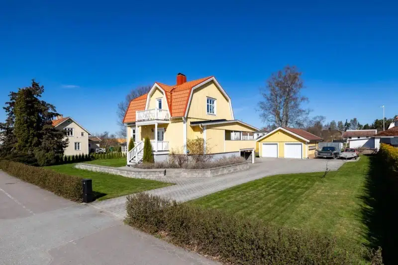 House, 5 rooms, 122 m² in Kumla