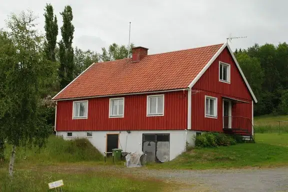 Bild 1 av 21 på Skiftesvägen 15