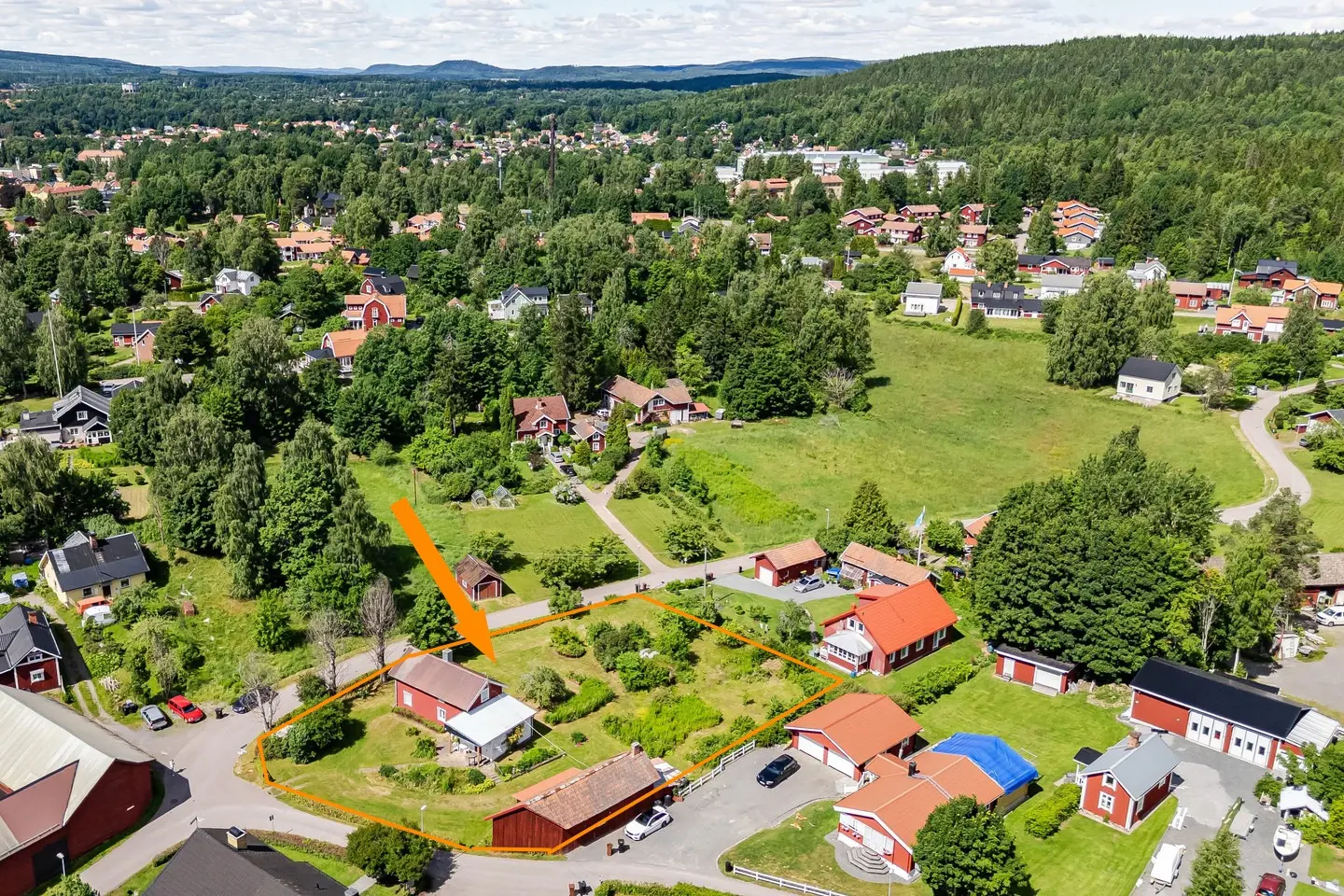 Image 1 of 1 of Kransbacken 1