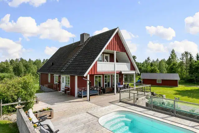 House, 6 rooms, 181 m² in Ockelbo