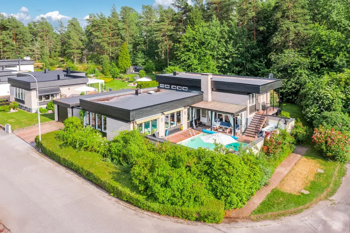 Bild 1 av 39 på Syrsastigen 14